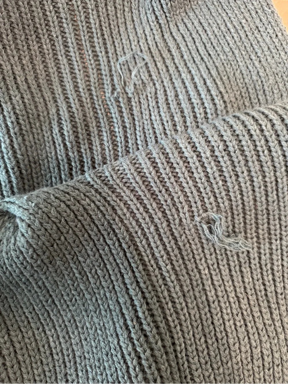 Crate and Barrel Knit Throw Blanket